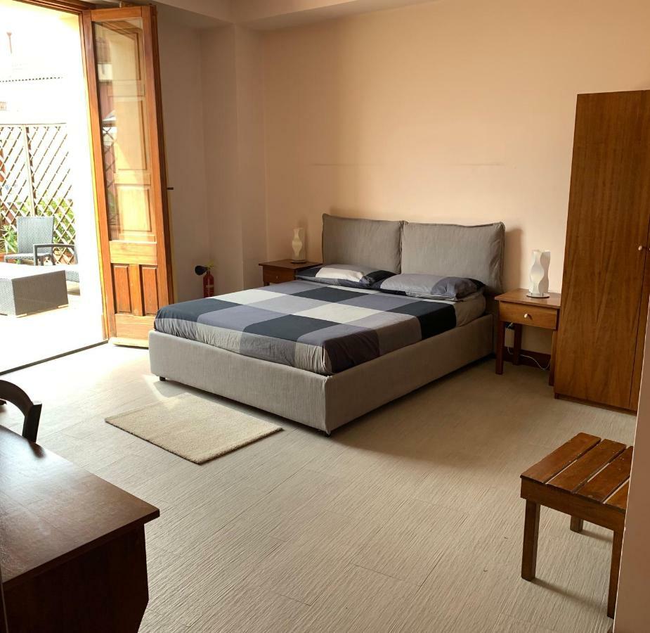 I Cento Campanili Apartment Acireale Bagian luar foto
