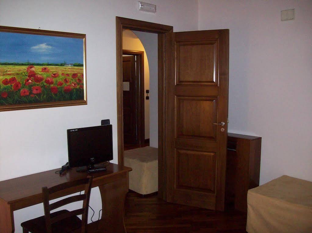 I Cento Campanili Apartment Acireale Bagian luar foto
